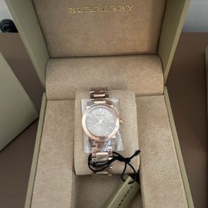 Brand new women’s rose gold Burberry watch